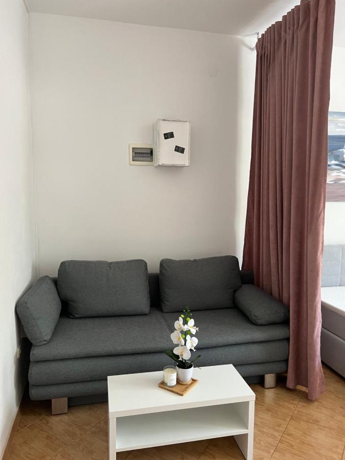 Appartement Vila Fajen Sukosan Luaran gambar